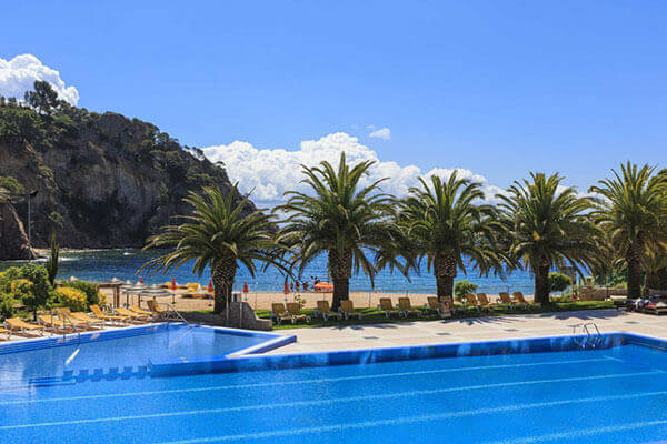 giverola_pool-03